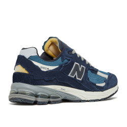 New Balance 2002r...