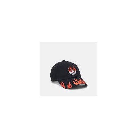 gorra adidas con fuego